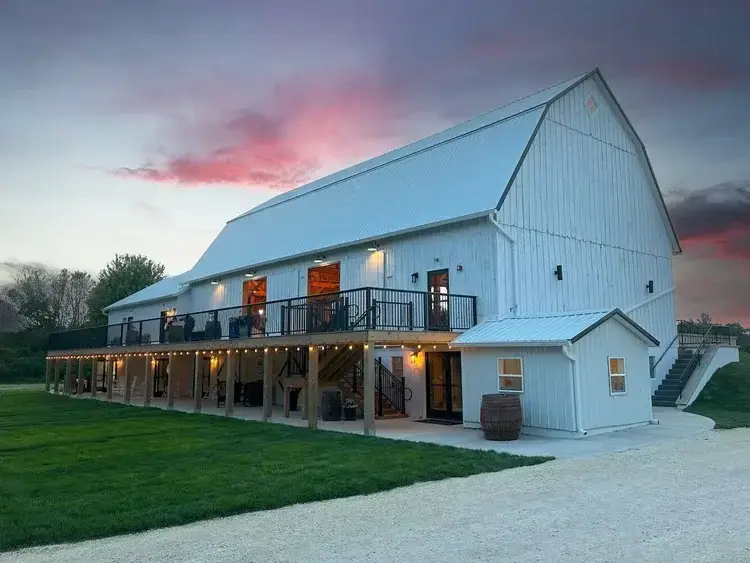 Sandhill+Barn-Exterior-Sunset